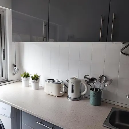 2br - Near & Cascais - Sleeps 4