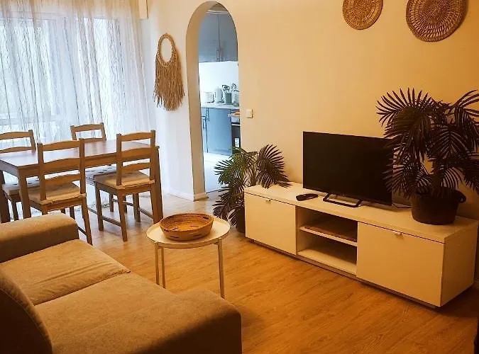2br - Near & Cascais - Sleeps 4